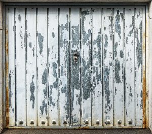 avoid rust on garage door
